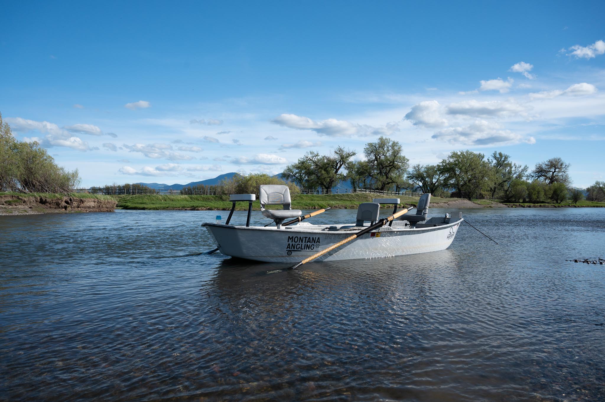 Drift Boat Fly fishing on Montana's Missouri River